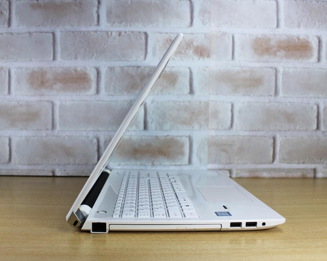 ✨Core i7✨SSD メモリ16GB フルHD オフィス付き ノートパソコン