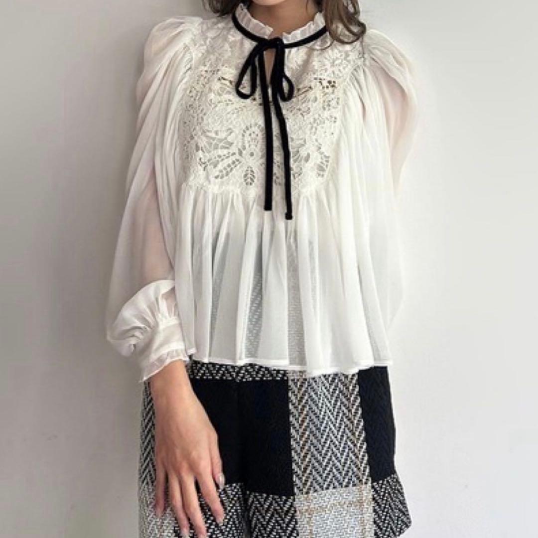 【美品】SNIDEL スナイデル エンブロイダリー楊柳ブラウス MIX