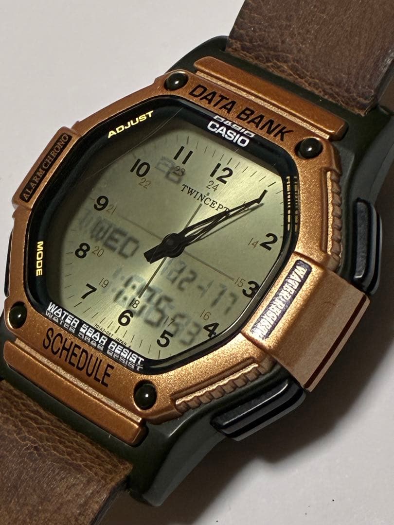 レア　カシオ　CASIO データバンク　ツインセプト　メンズ腕時計