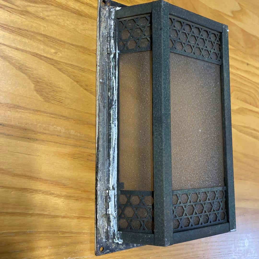 アンティーク　骨董品　和モダンスタイル　壁掛け照明のシェード