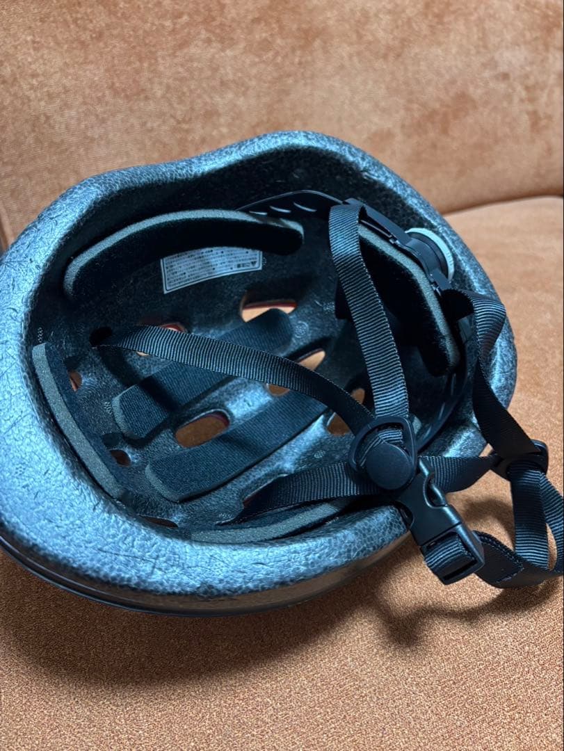 トミカ 幼児用自転車 青 前カゴ付き ヘルメット付き 1月まで