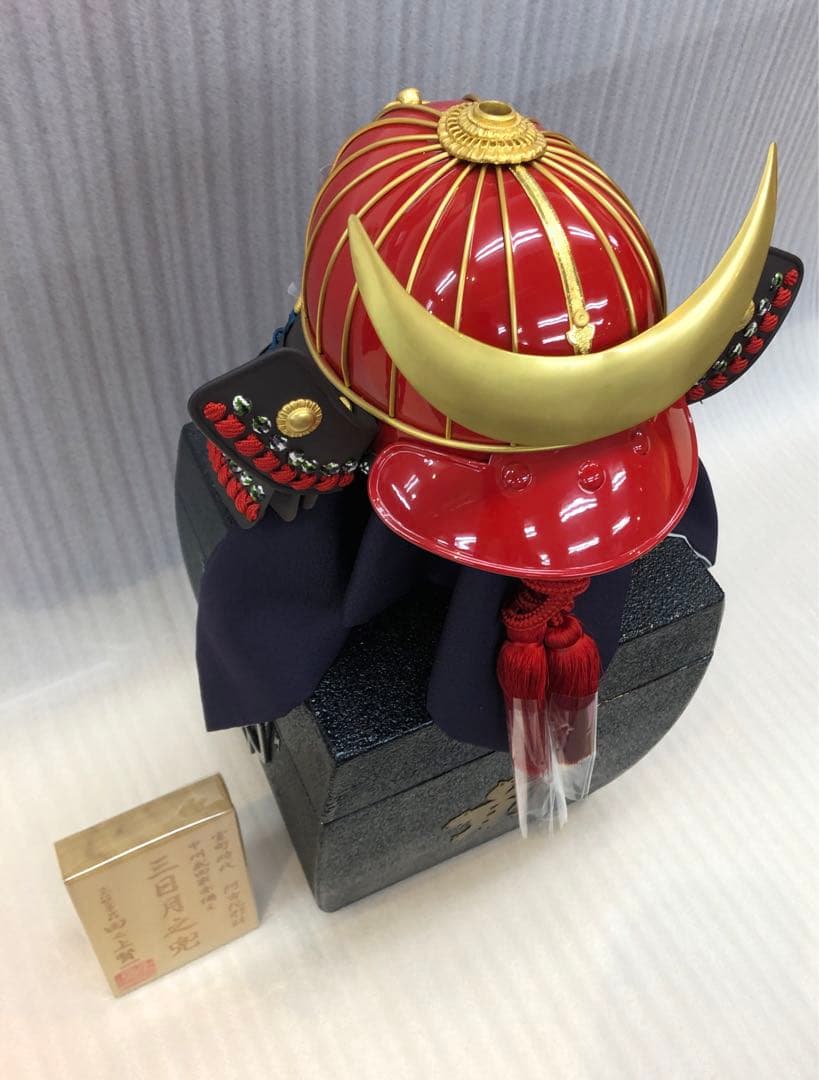 ニ武将samurai 赤備えトンボ　三日月兜　armor 五月人形
