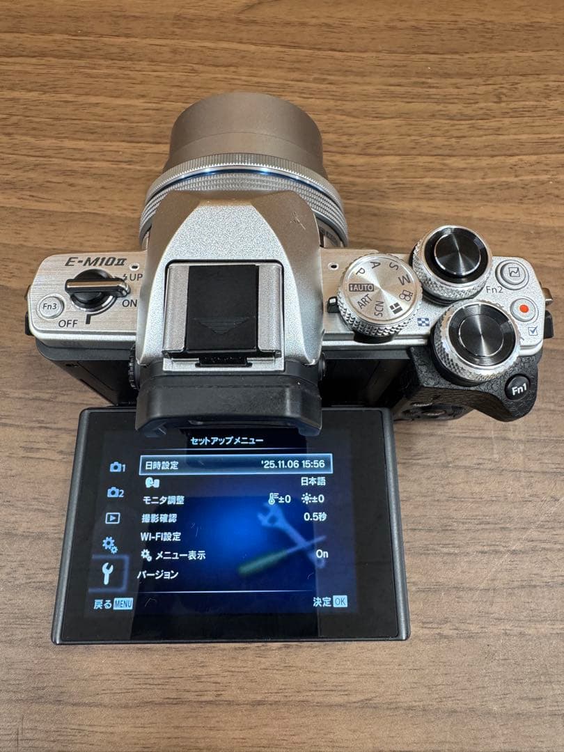 OLYMPUS OM-D ミラーレス一眼 レンズ2本セット E-M10II