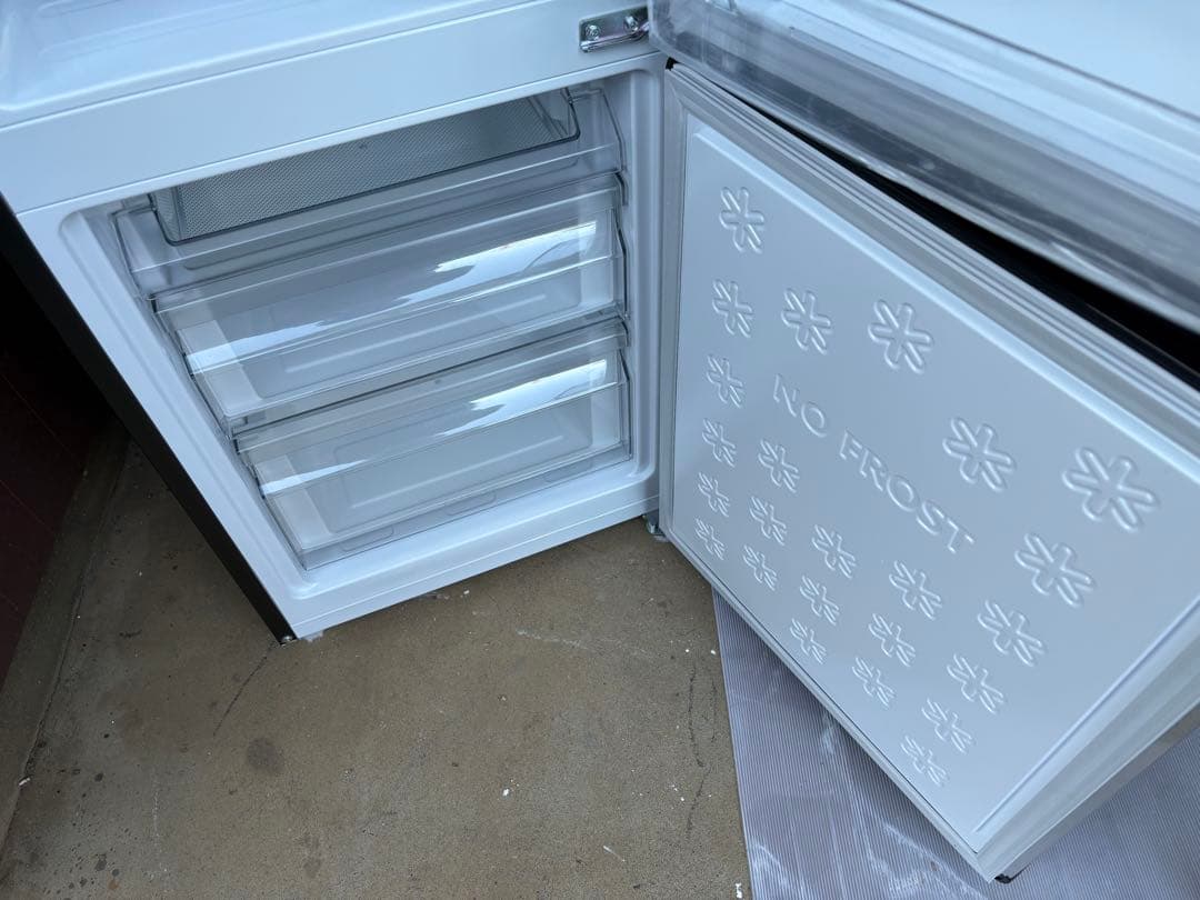 【2024年製】　冷蔵庫　ハイアール　JR-XP2NF173F