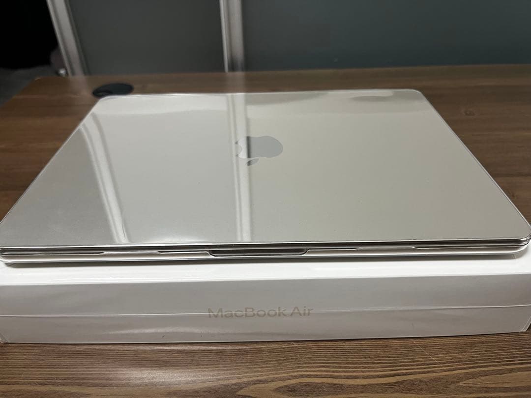 格安オマケ多数！MacBook air M2 大人気スターライト 当日発送！