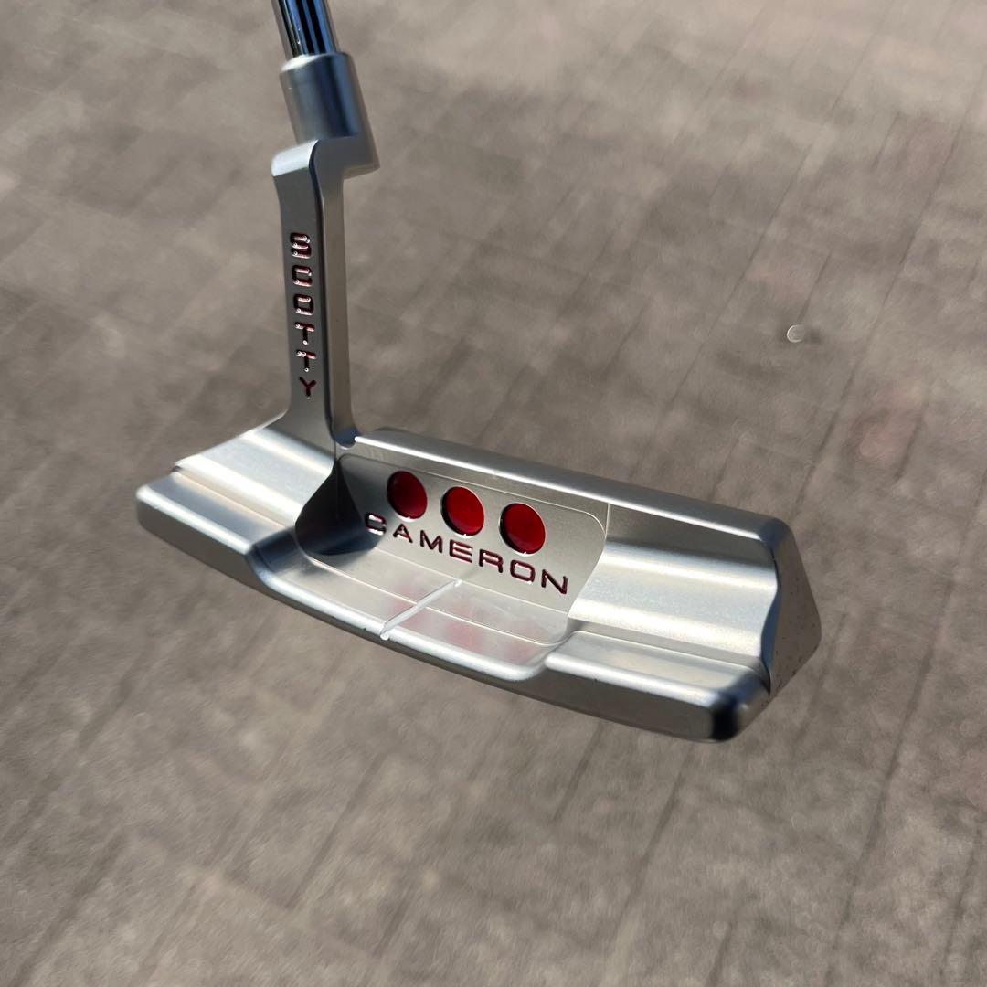 スタジオセレクト ニューポート2 美品 新品ヘッドカバー付き 33インチ