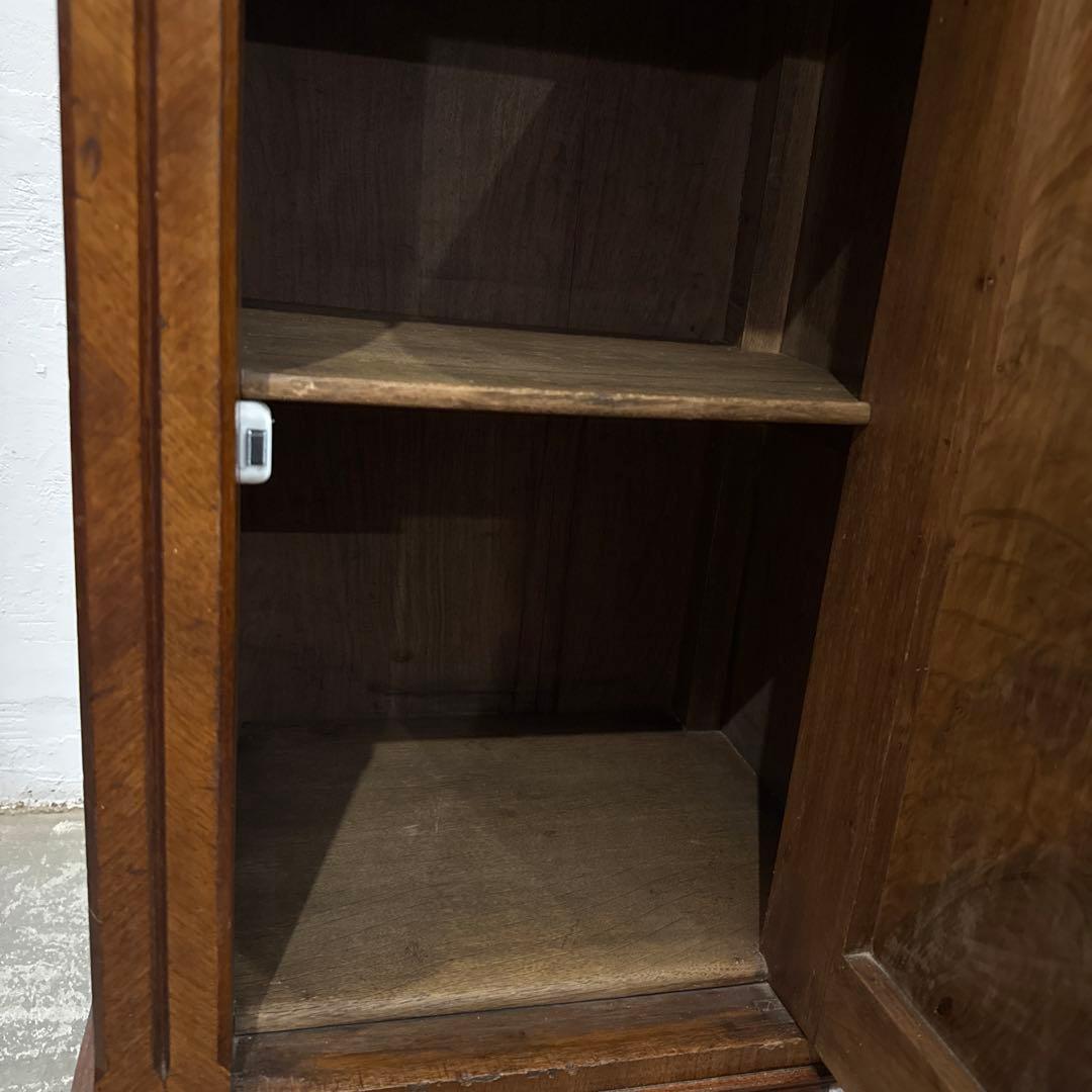 ヴィンテージ　木製サイドテーブル　引き出し／扉収納付き