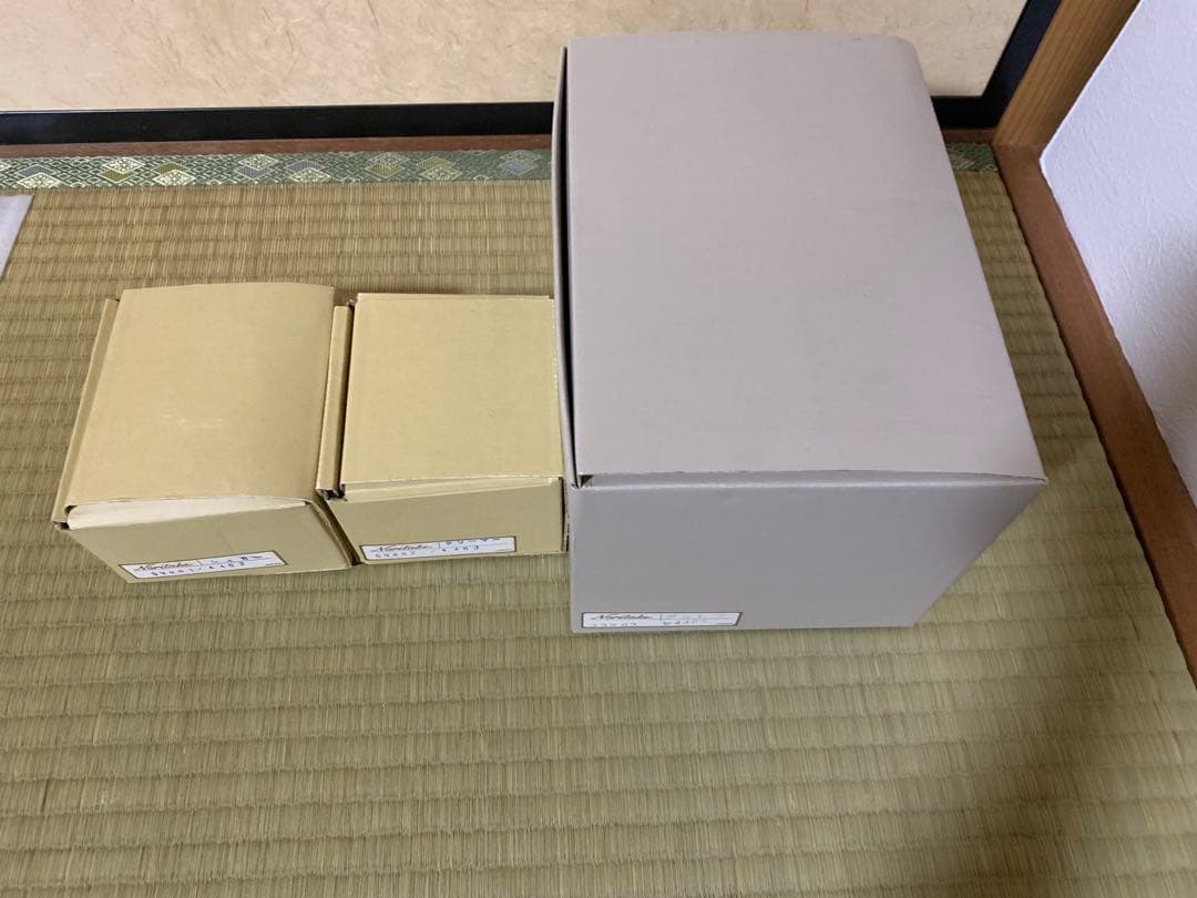 ノリタケ　ヴィヴィットソロボーン　ティーポット、クリーマー、シュガーポット