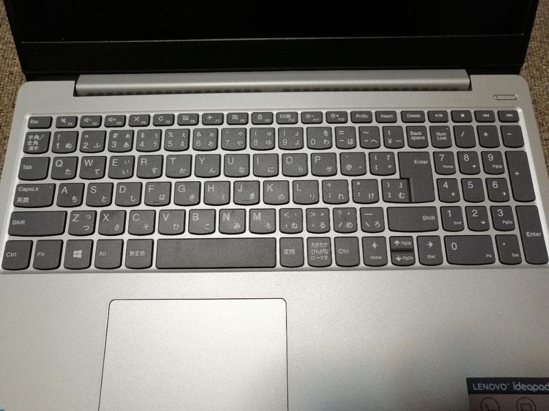 超美品／レノボIdeapad330si5-8250/8GB/SSD256オマケ有