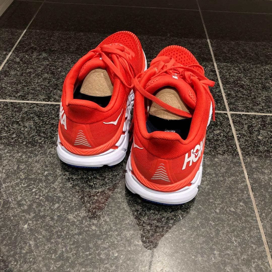 ホカオネオネ　HOKA　ランニングシューズ　26.5センチ