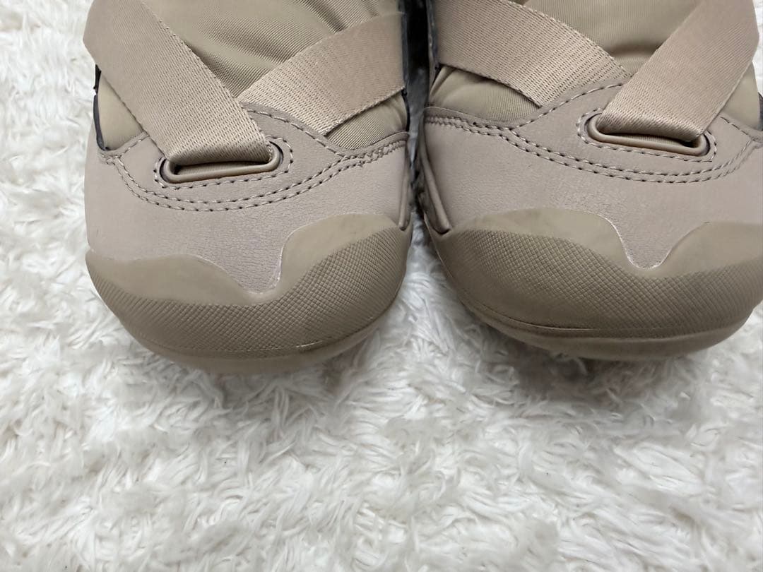 HYKE✖️KEEN コラボ　スノーブーツ　ベージュ　　　25.0