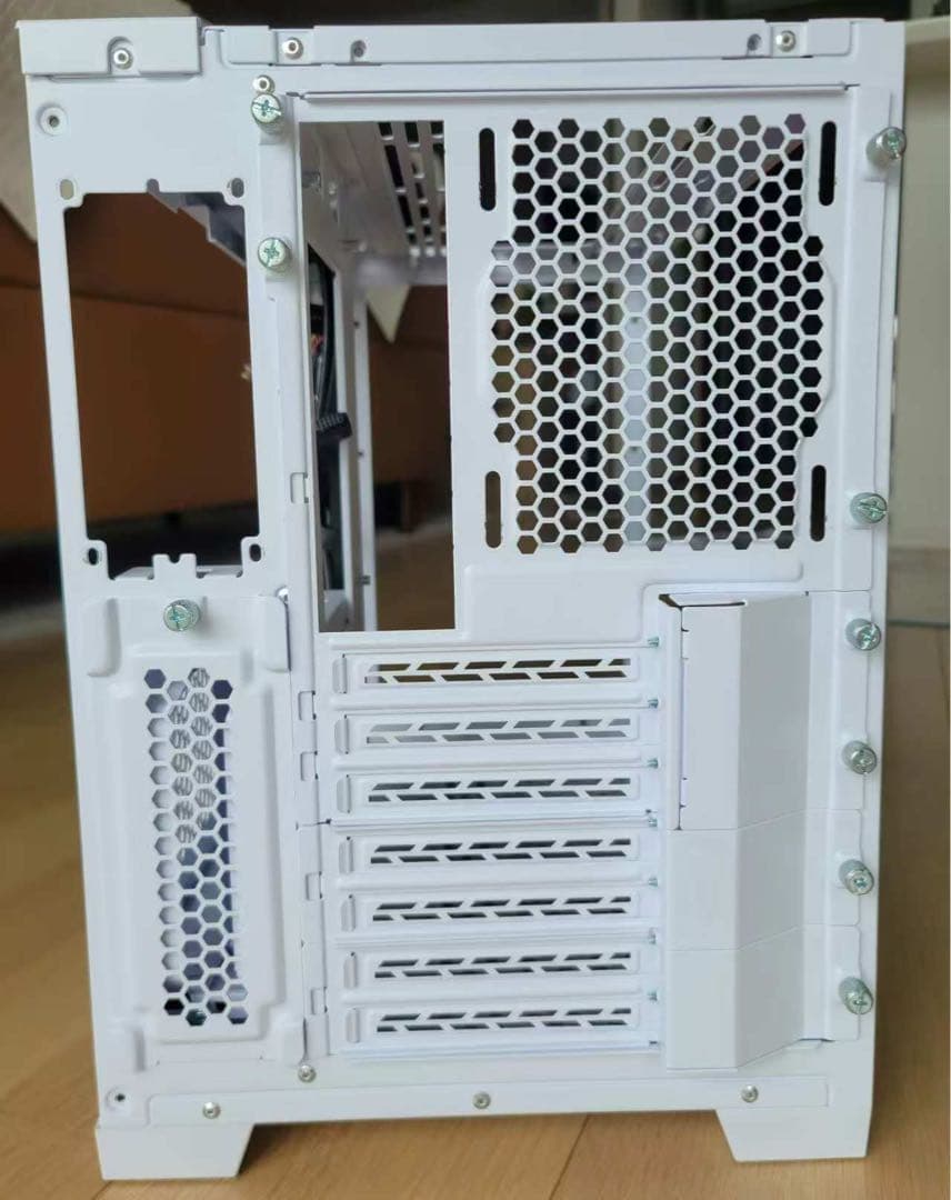Lian Li DER BAUER ホワイト ATXケース