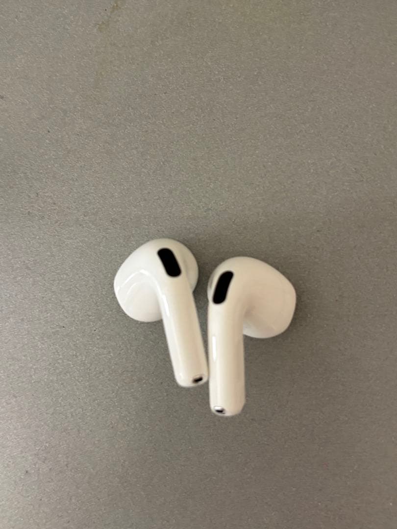 AirPods 4 アクセサリー 正規品 MXP63J/A
