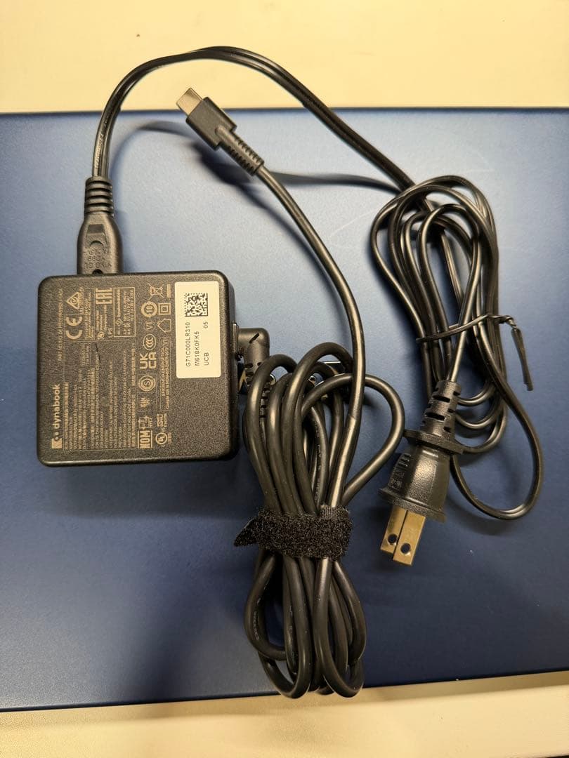 【美品】dynabook R6 14型 12世代i5 8GB / 1TB換装済