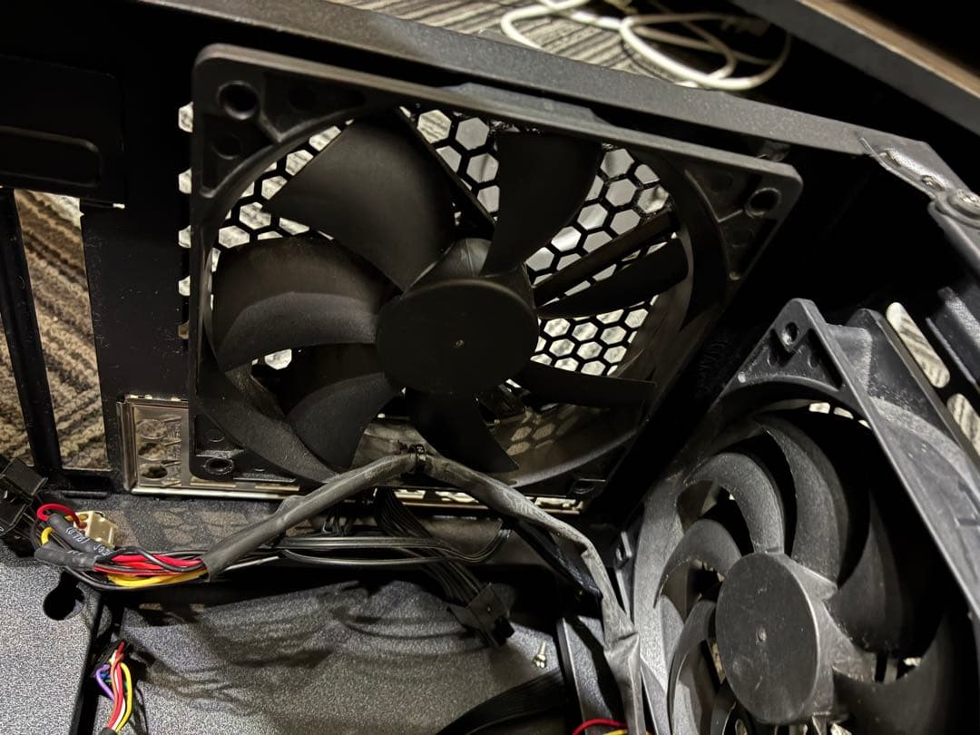 SilverStone SST-PS15B＋550WGOLD電源＋ファン5基