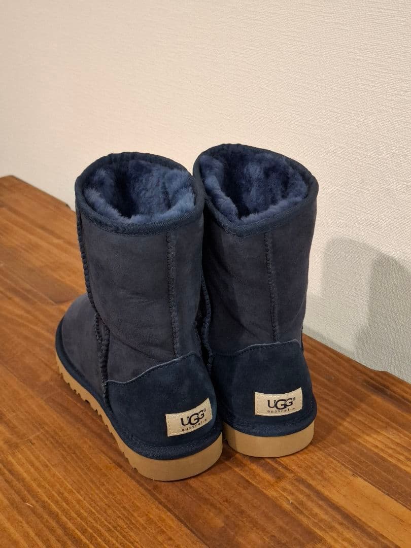 UGG ムートンブーツ 24cm ネイビー 試着のみ 未使用級