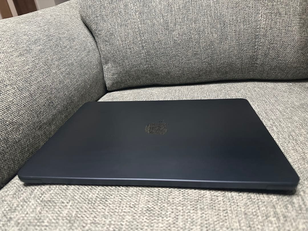 未使用に近い　バッテリー100%　MacBook Air M3 ミッド