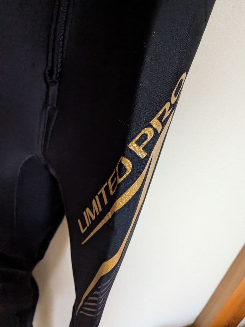 LIMITED PRO 鮎ベスト 鮎シャツ 鮎タイツセット出品最終値引き