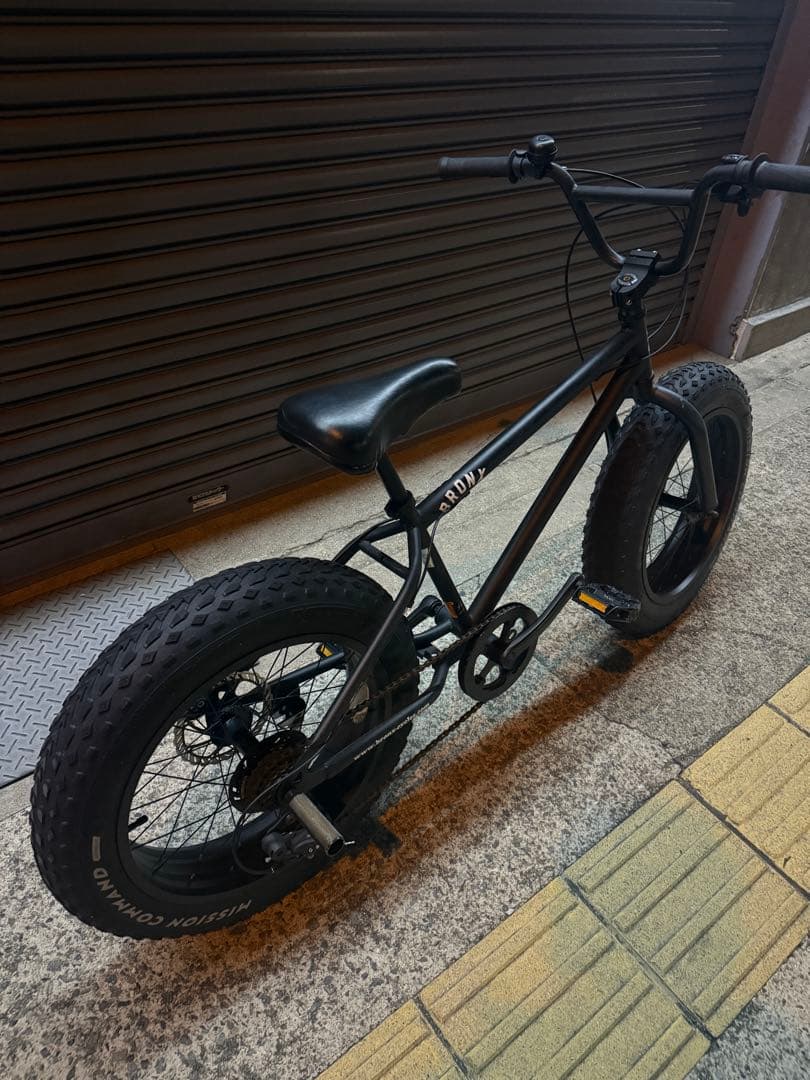 【引き取り・対面限定】bronx 20インチ　ファットバイク７段変則ギア