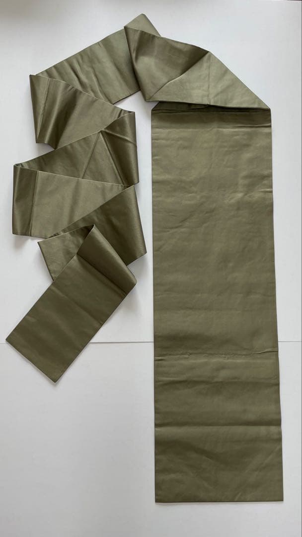 【美品】刺繍の美しい塩瀬の名古屋帯 桐 菊 オリーブグリーン 金銀糸 長尺