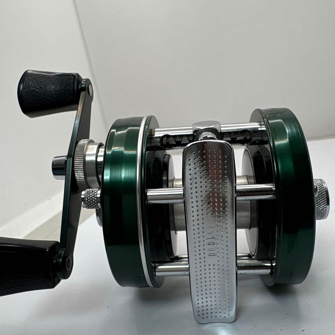 ABU Ambassadeur 5000D ベイトリール