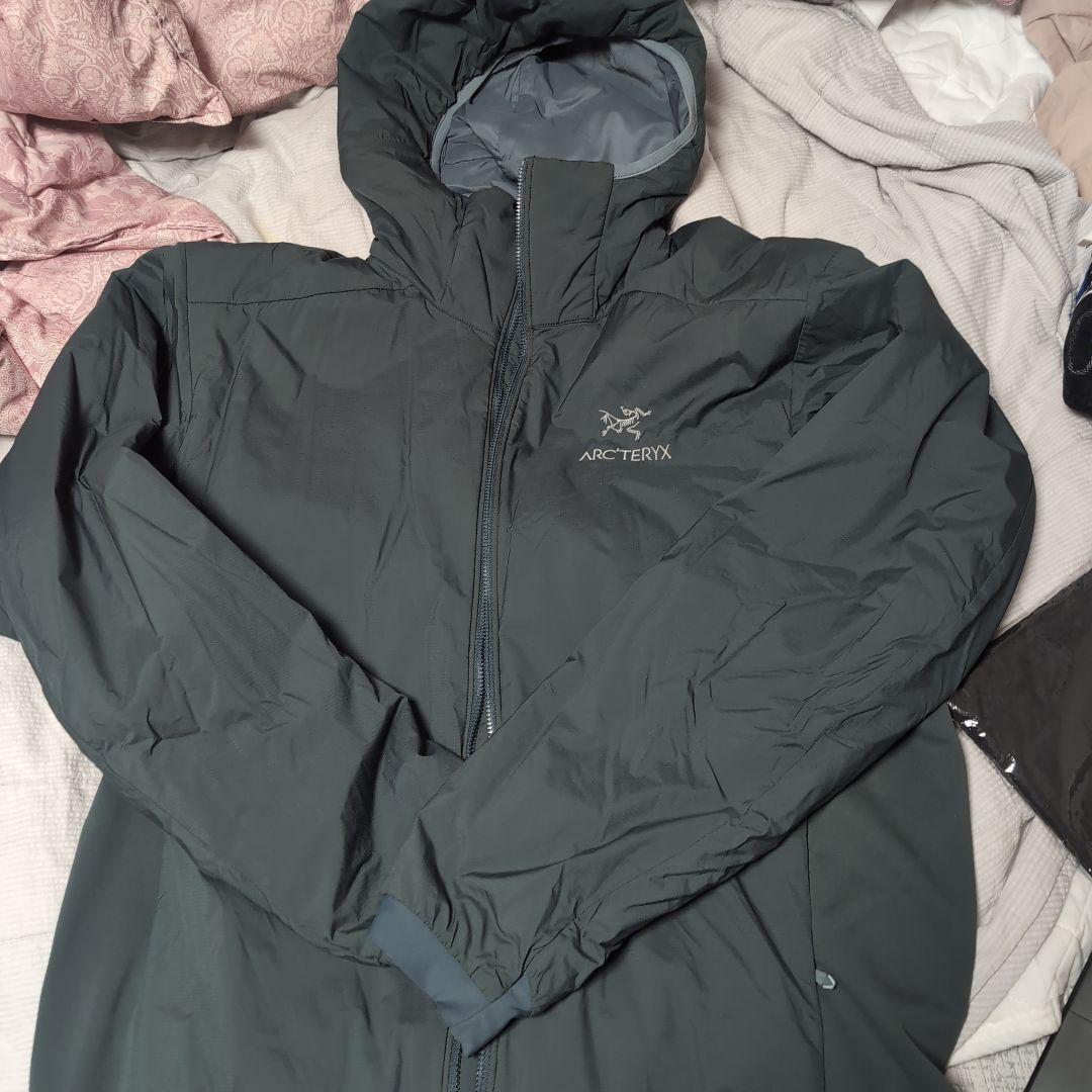 週末値下げアークテリクス　ARC'TERYX ジャケット L　アトムフーディ