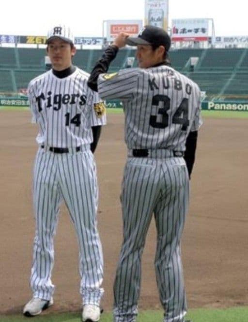 【限定　完売】阪神　タイガース　復刻　藤川　交流戦　ホーム　ユニフォーム　S