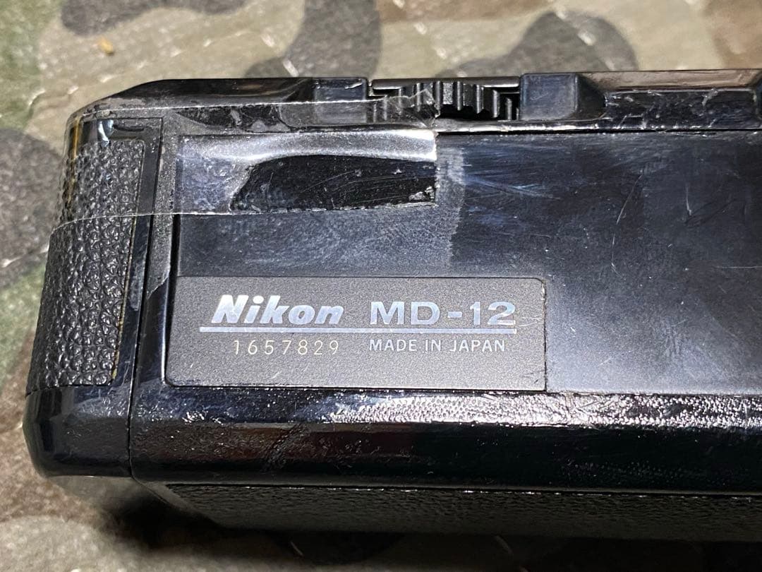 Nikon ニコン FE + おまけ MD12 (説明書付)