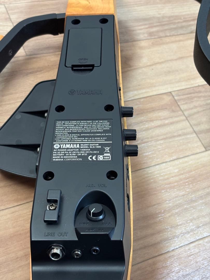 ヤマハ サイレントギターSLG-100S
