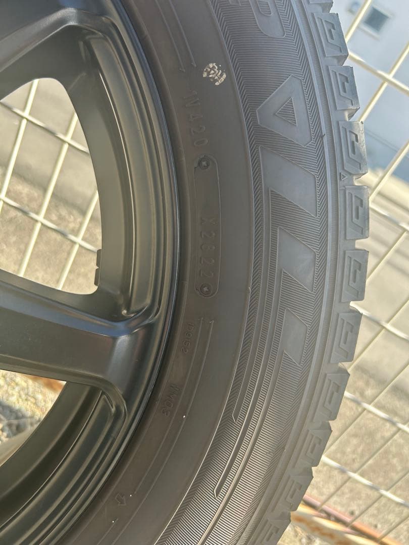 90ノア　ダンロップ　スタッドレス