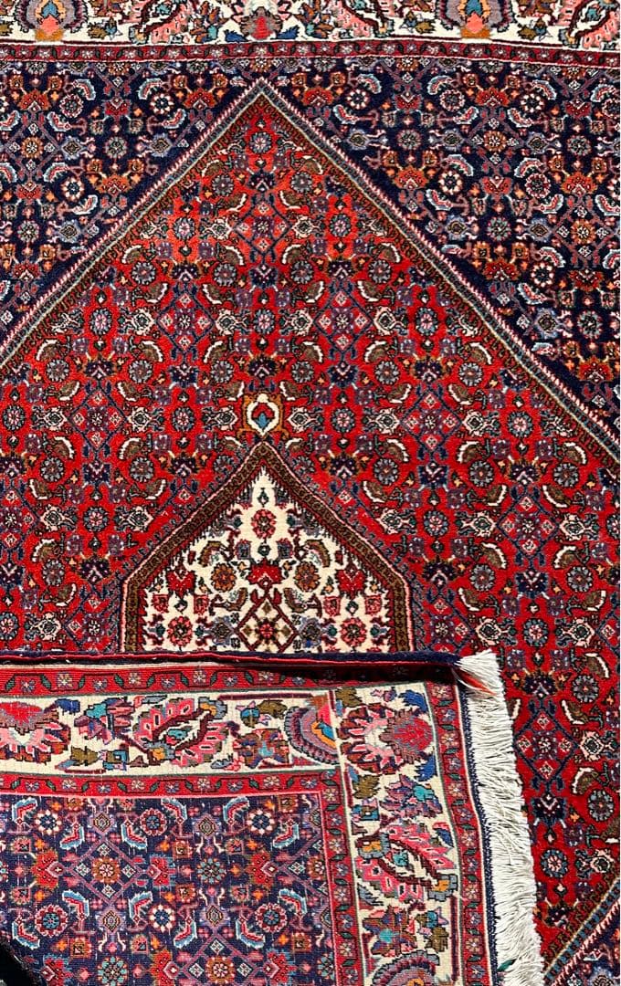 手織りペルシア絨毯　ビジャー産　サイズ約167x118cm ウール100%