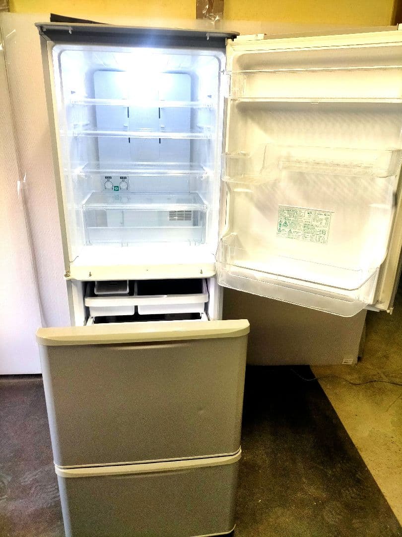 SHARP 2018年製 350Ｌ大型冷蔵庫 大容量SJ-W351D-S 両開き