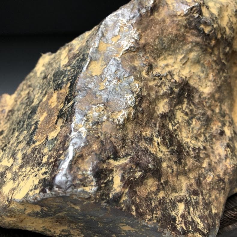 隕石　アルタイ隕石　大型隕石 6.9キロ　鉄隕石　ナチュラル　原石 木台付き