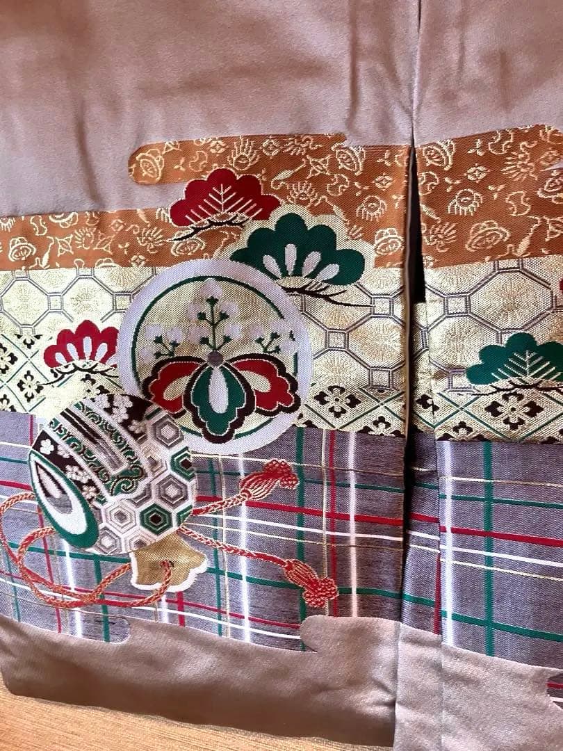 子供用羽織　アイボリー色　羽織紐付き　七五三　正絹