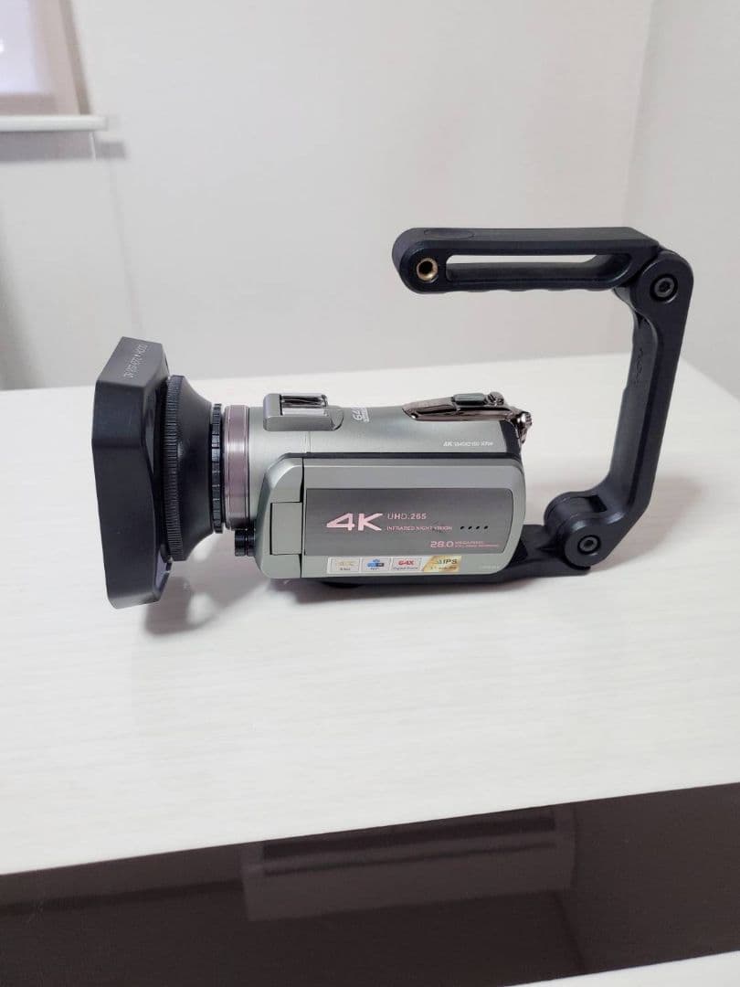 4K ビデオカメラ コンパクト シルバー