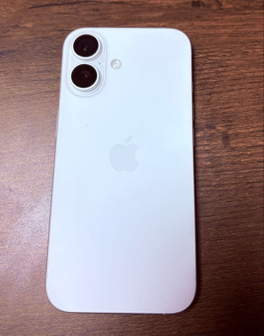 Apple iPhone16 256GB 海外版 SIMフリー シャッター音無し