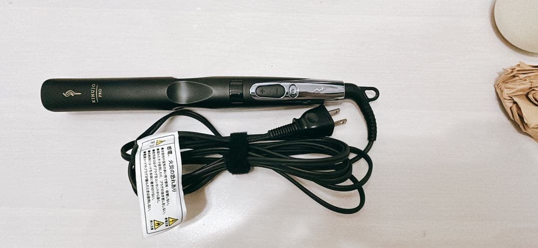 き 絹女プロ　ストレートヘアアイロン　箱なし