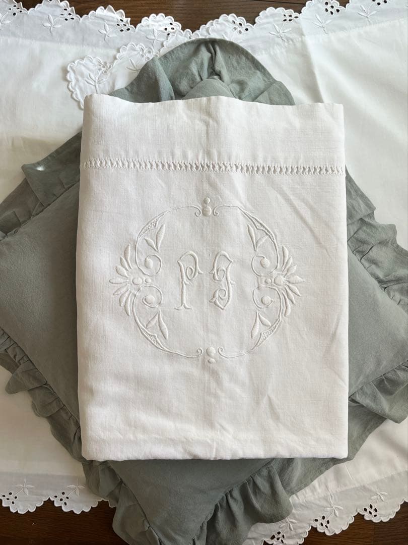 ◆フランスアンティーク｜美品手刺繍イニシャル大判リネンシーツ白マルチクロス布生地