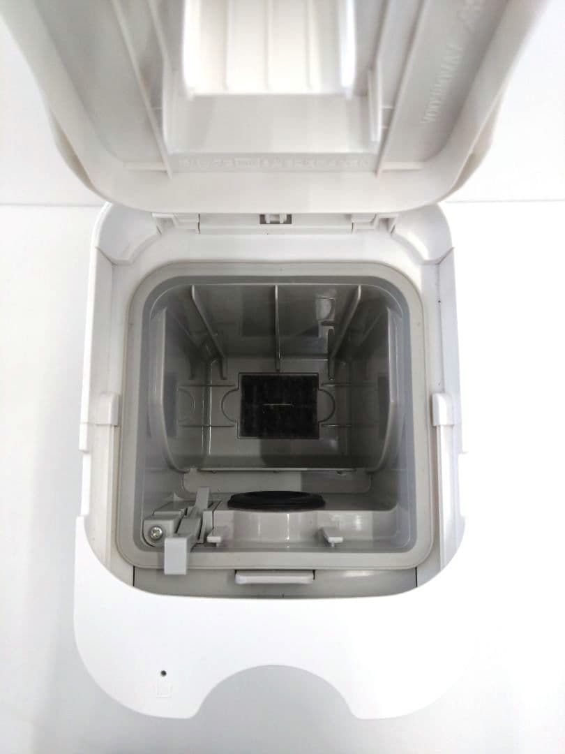 パナソニック 掃除機 コードレス MC-NS10K-W ナノイーX 2022年製