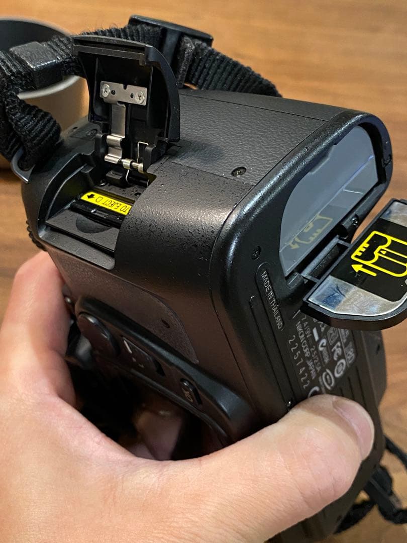 Nikon D80 デジタル一眼 AF NIKKOR 70-300 5078枚