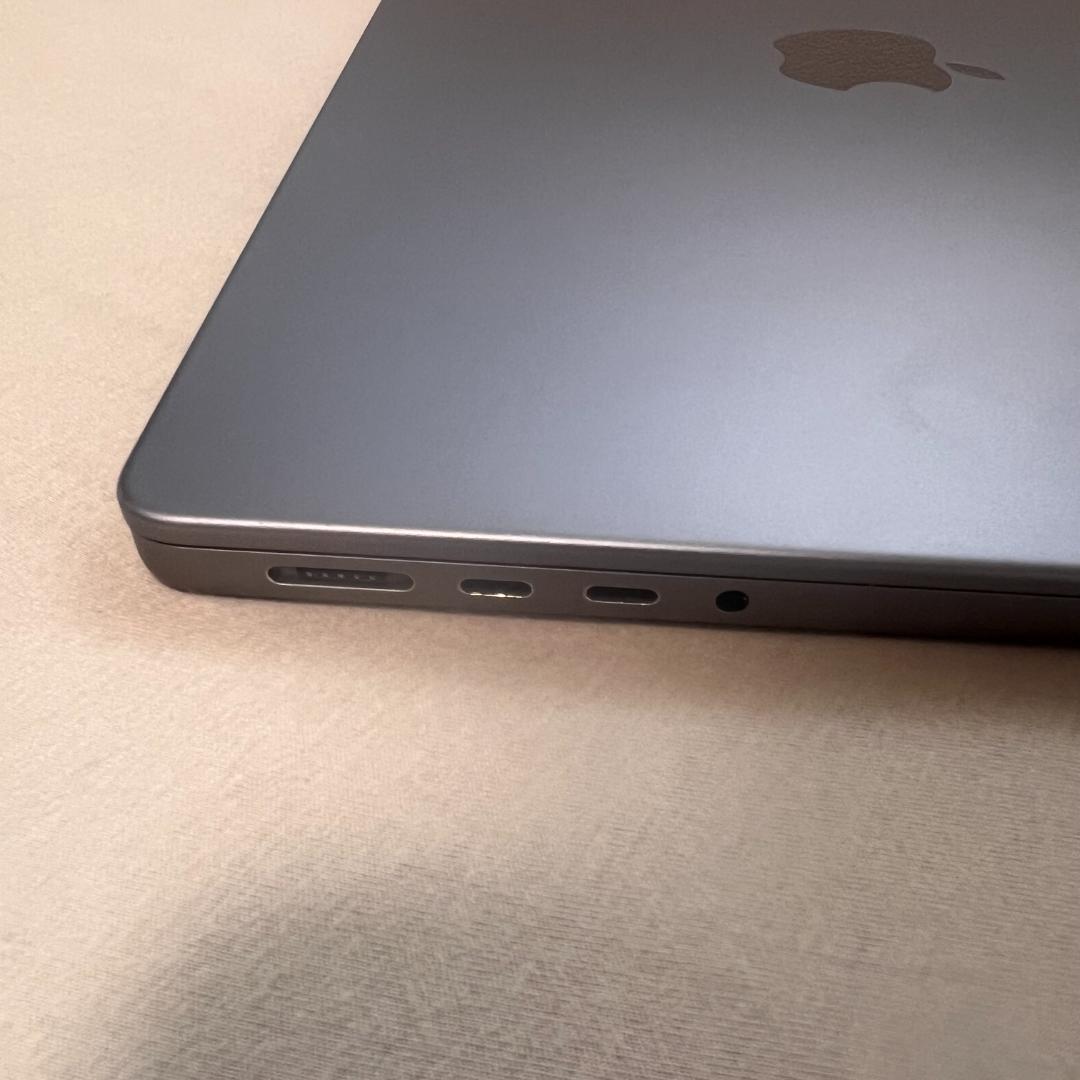 Macbook Pro 14inch M1pro 16GB / 1TB【訳あり】