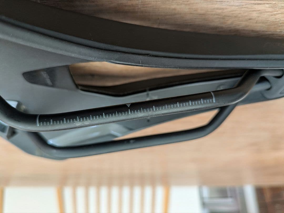 fi’zi:k フィジーク Tempo Argo R3サドル 150mm