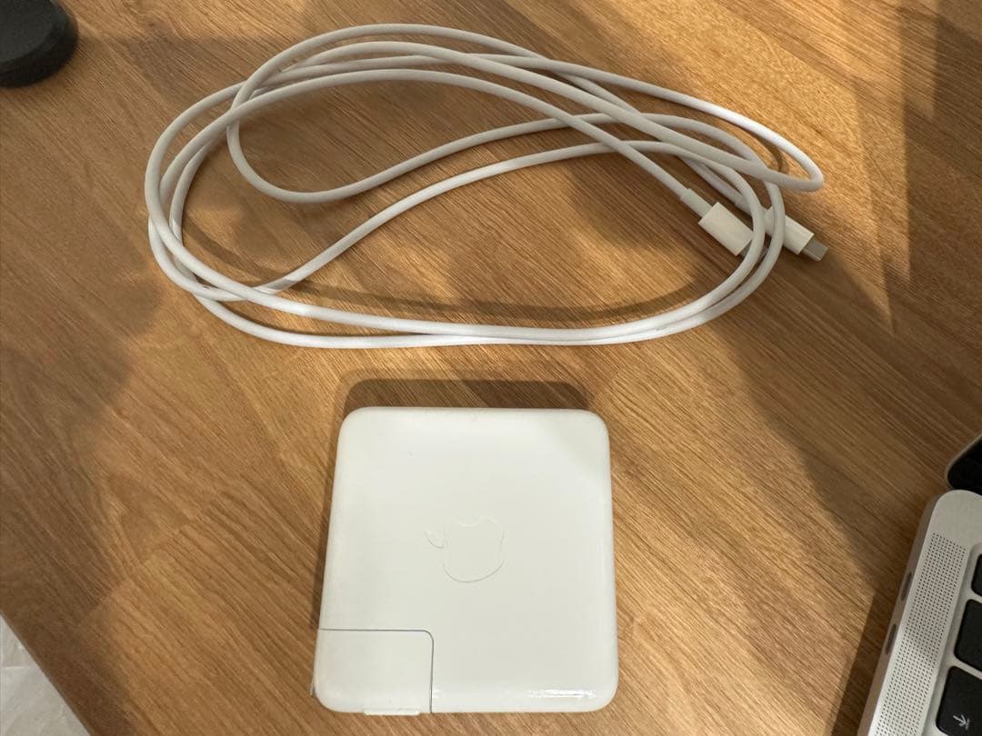 【美品】MacBook Pro 13 2020 Core i5 16G 512G