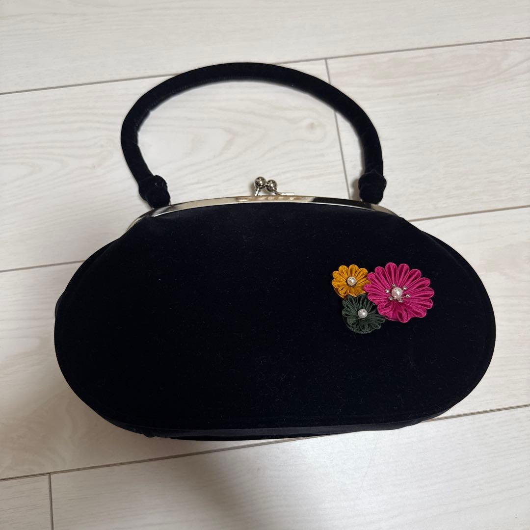 【タイルセール！！】黒の草履と花柄バッグのセット