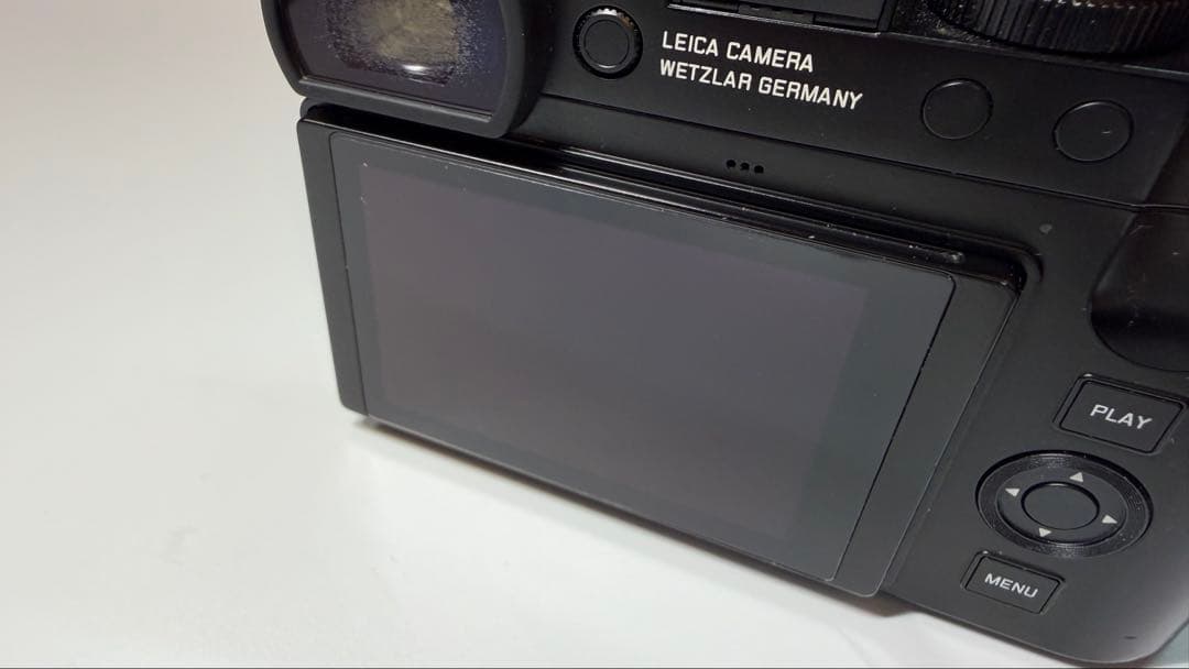 LEICA Q3 予備バッテリー付き