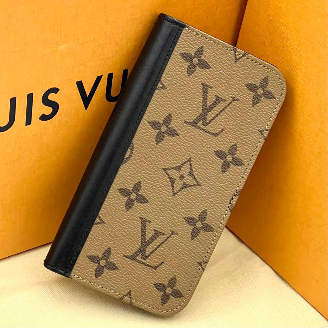 極上美品★ヴィトン　iPhoneケース　モノグラムリバース　フォリオ　15PRO