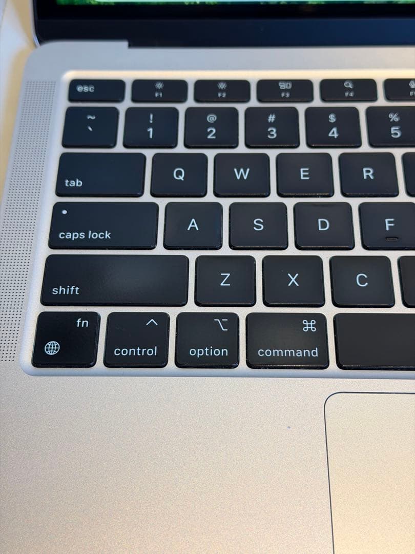 Apple MacBook Air (M1, 2020) シルバー US