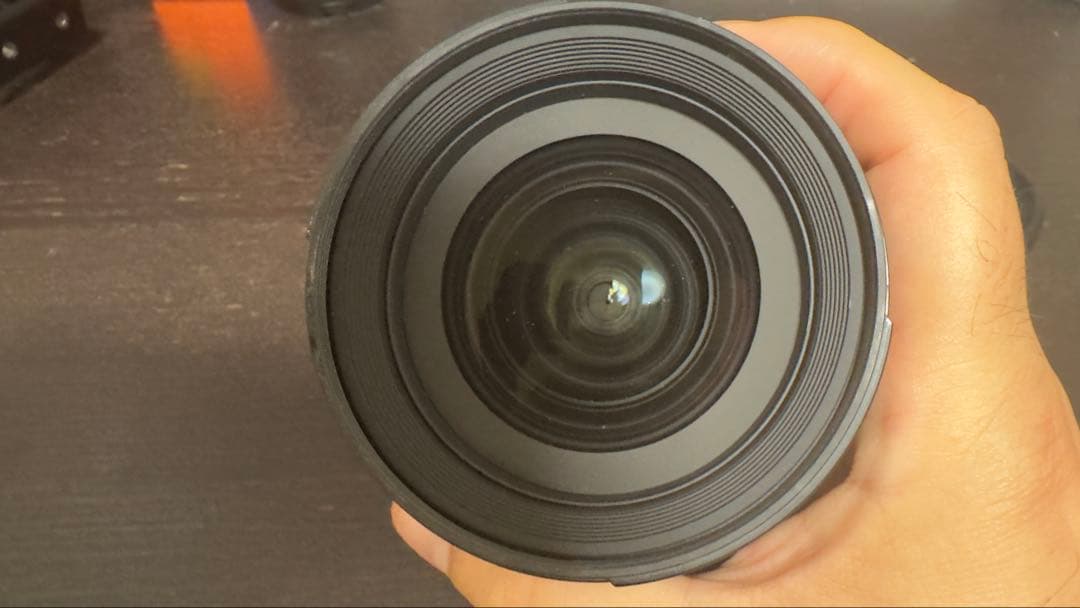 AF-S Nikkor 18-35mm f/3.5-4.5G ED レンズ