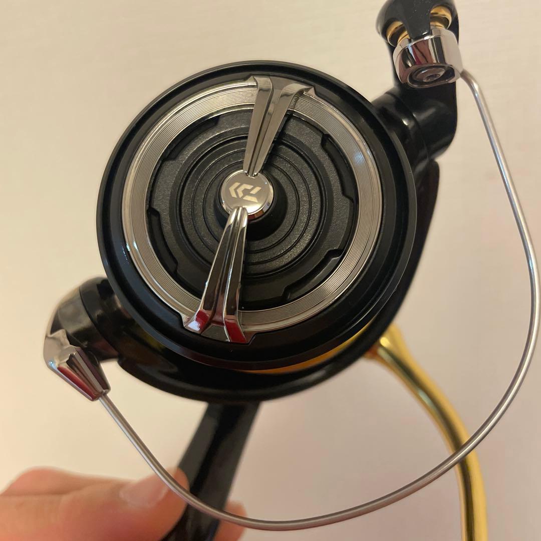 23レガリスLT4000-CXH　スピニングリール　レブロス　カルディア　レグザ