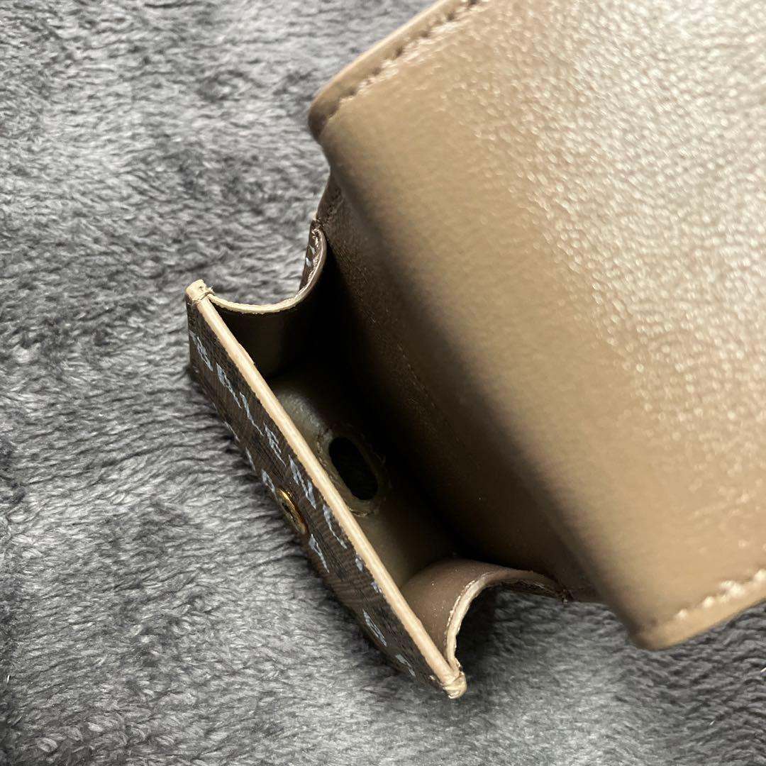 AirPodsケース　第3世代　バレンシアガ